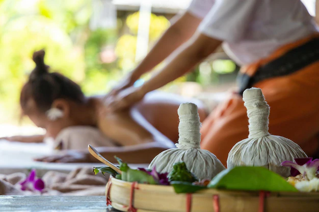 Preparação para receber uma massagem tailandesa